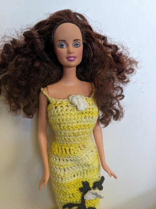 Barbie Teresa Doll Hispanic Latina Vtg Mattel 90s Curly Brown Eyes Crochet Dress