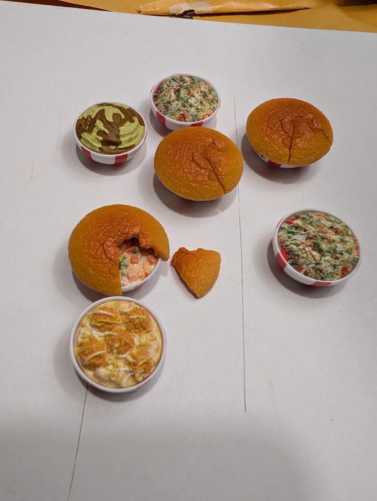 Zuru Mini Brands KFC lot Toys mashed Potatoes Pot pie Coleslaw Bowls