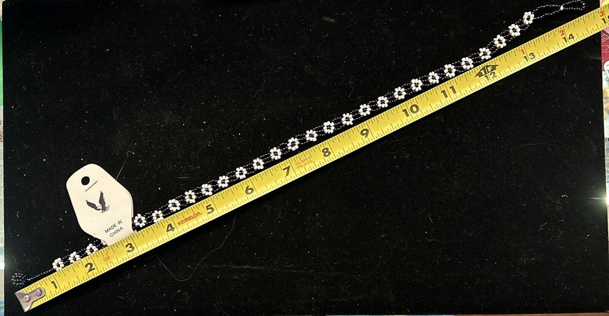 1 Single NWT VINTAGE 90s BEADED DAISY BLACK & WHITE Choker necklace