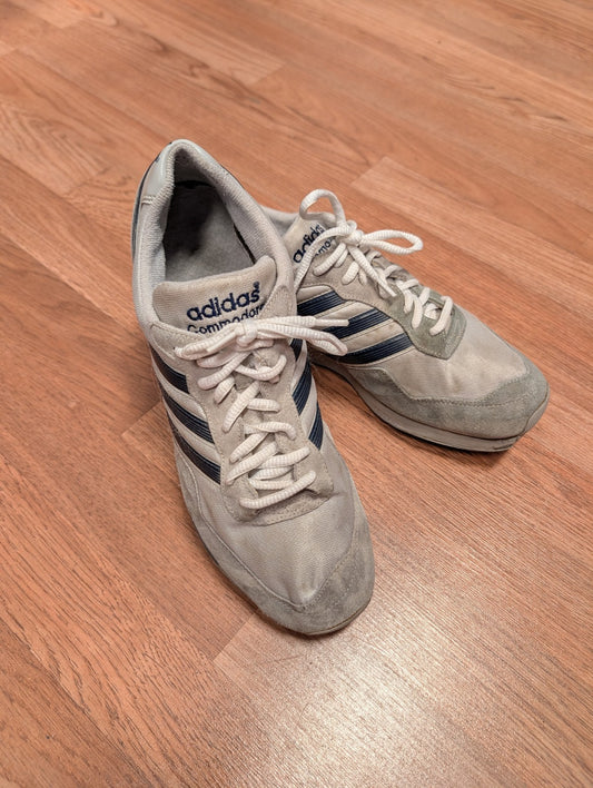 1980s Vintage Adidas Commodore Running Sneakers RARE Size 9 / 11 Taiwan 3 Stripe