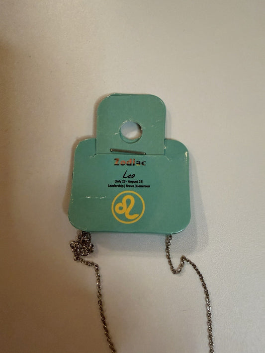 Y2K Vintage Deadstock Silver Color Leo Zodiac Necklace