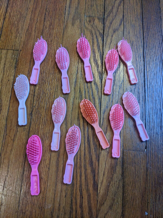 BARBIE HAIR BRUSH LOT OF 12 STANDARD 1990s PINK DOLL ACCESSORIES Dozen