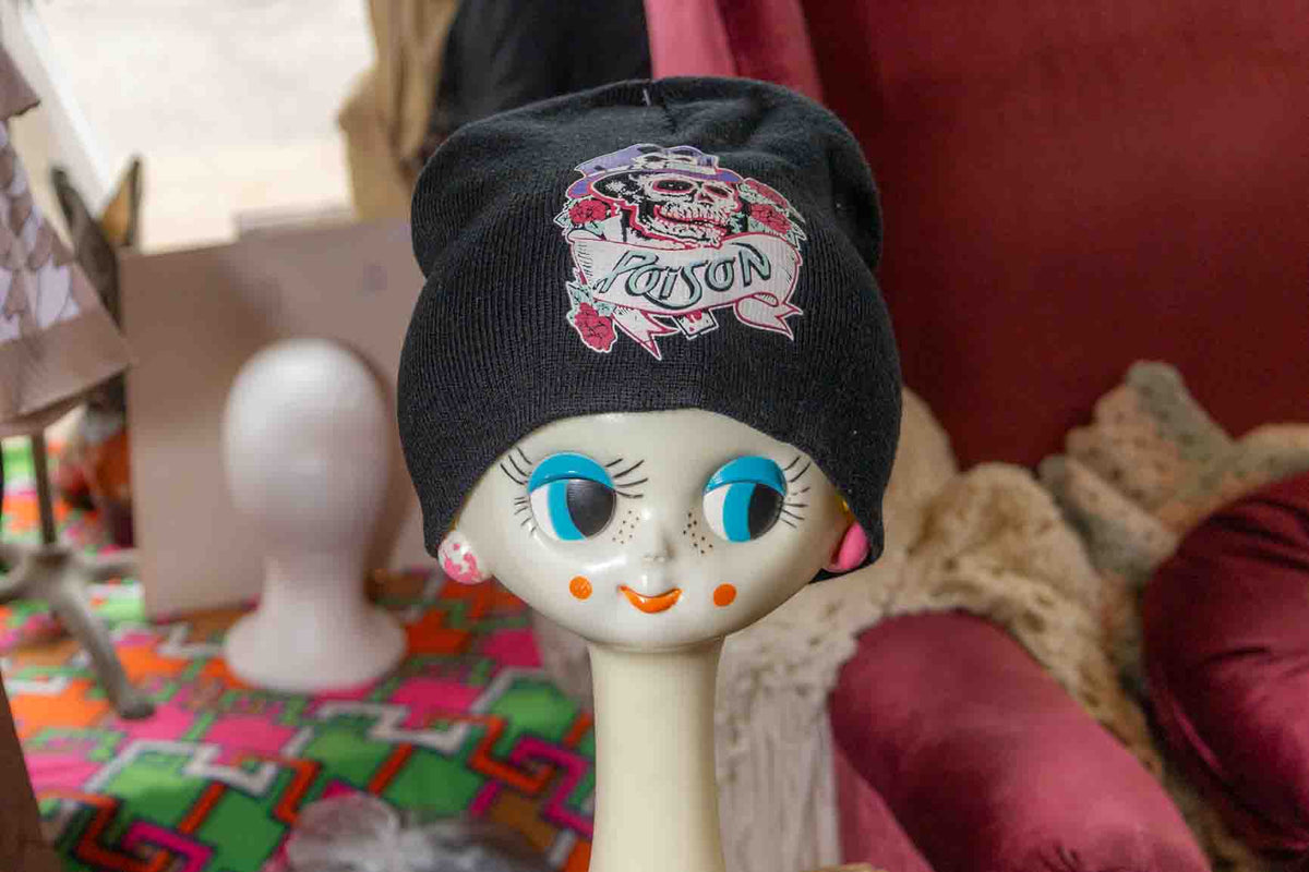 Poison Skull Beanie – Vintage Rock Style