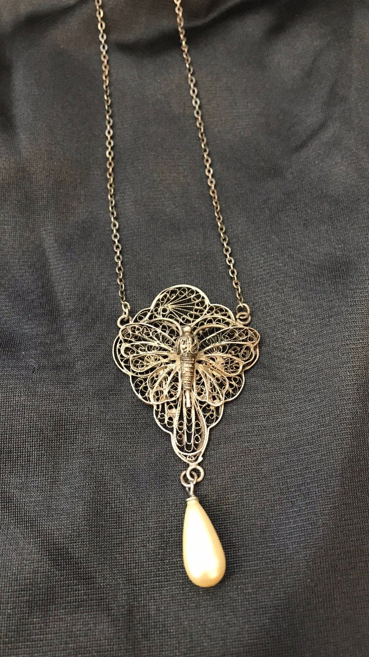 Art Deco 1930s Topazio Filigree Butterfly Necklace – Silver