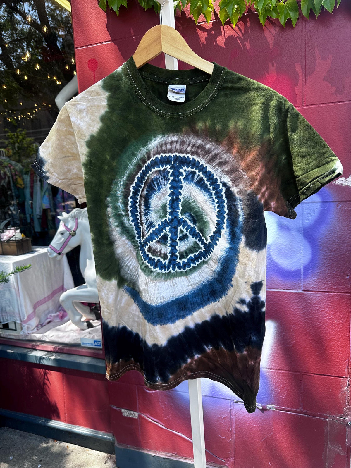 90’s Novelty Peace Tie Dye Heat Transfer shirt - House of Dow
