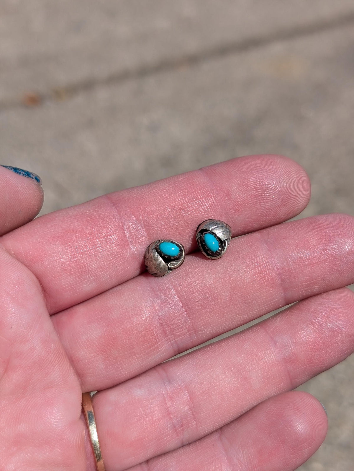 70s Southwestern style turquoise silver stud earrings Cowgirl Western - House of Dow