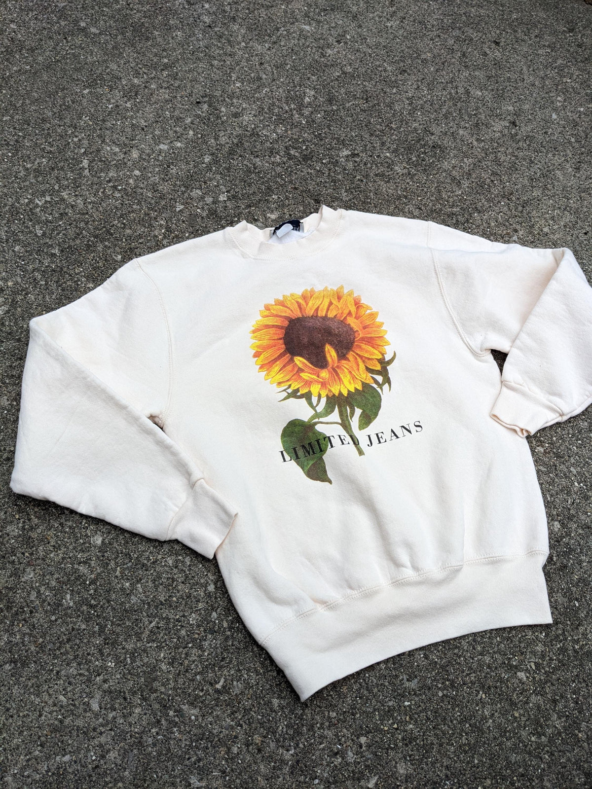Deadstock 90s Y2k Limited Sunflower white sweat shirt in size Women's Large Men's Medium - House of Dow