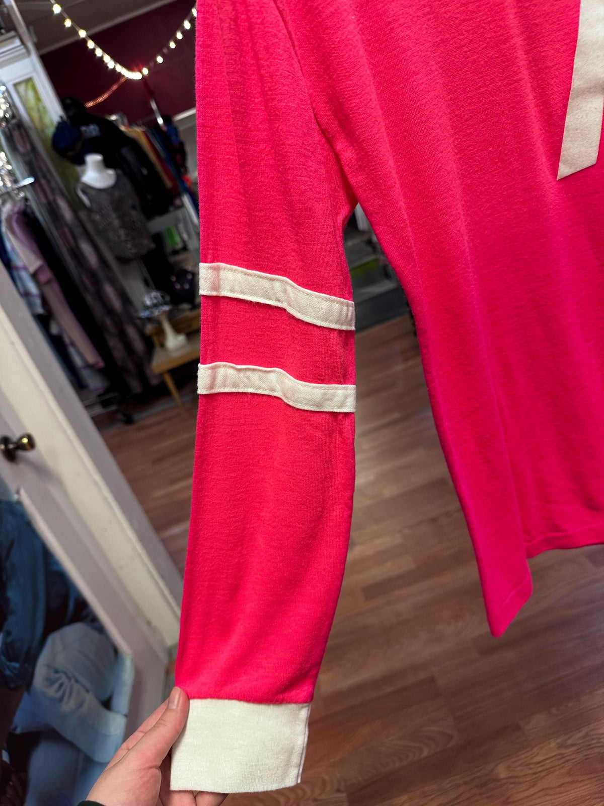 1960s'/70's Vintage Women's Hot Pink Union Made Single Stitch Jersey 7