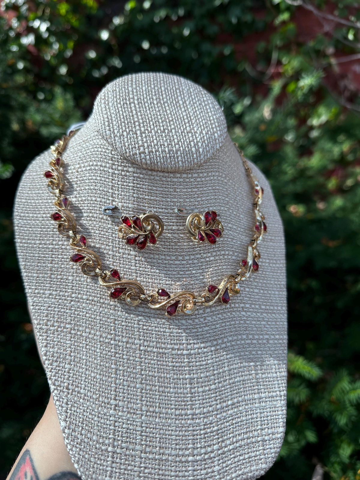 Vintage Trifari Gold Tone Ruby Rhinestone Necklace and Clip On Earring Set