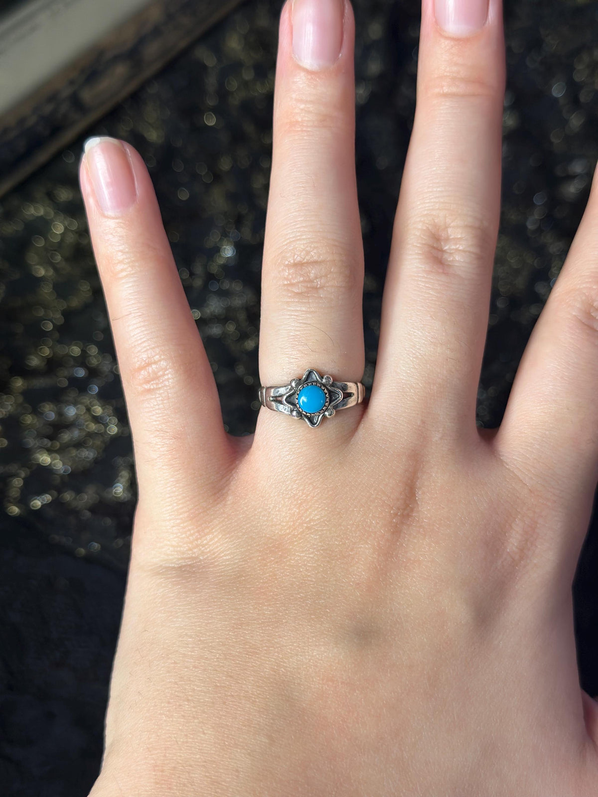 Vintage Womens Native Southwest Dainty Antique Sterling Silver Sun Southern Bell Trading Robins Egg Turquoise Size 5 Ring