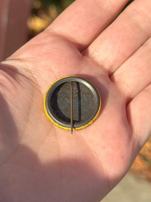 Vintage 1950's Pinback Yellow Badge Say Pepsi Please button