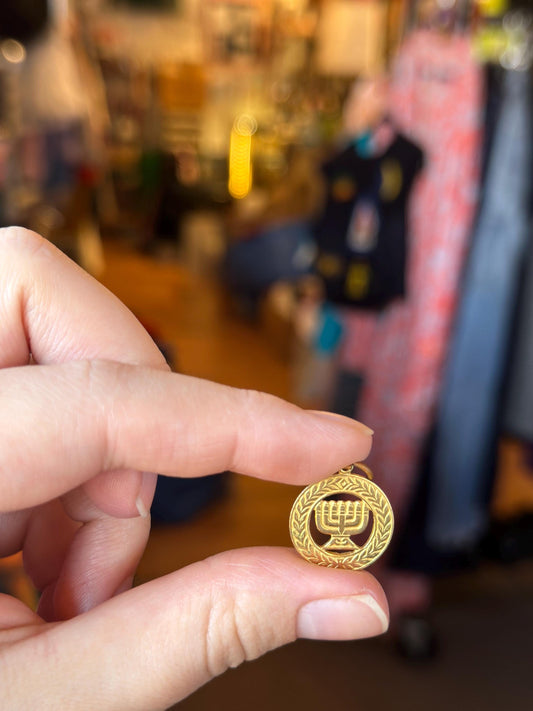Vintage 50's 14K-18k Solid Gold Tested Jewish Menorah Charm Pendant