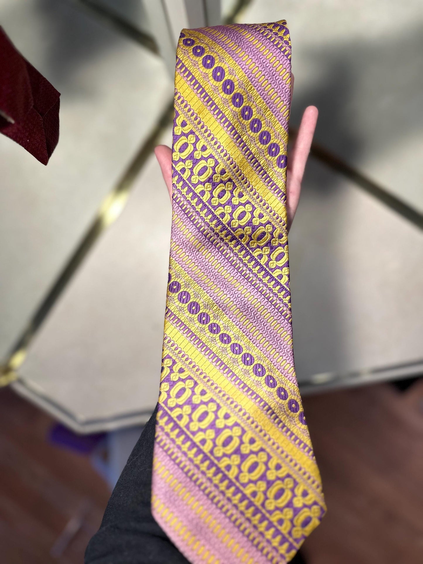1970's Vintage Funky Sears Men's Tie Purple and Yellow Groovy Pattern