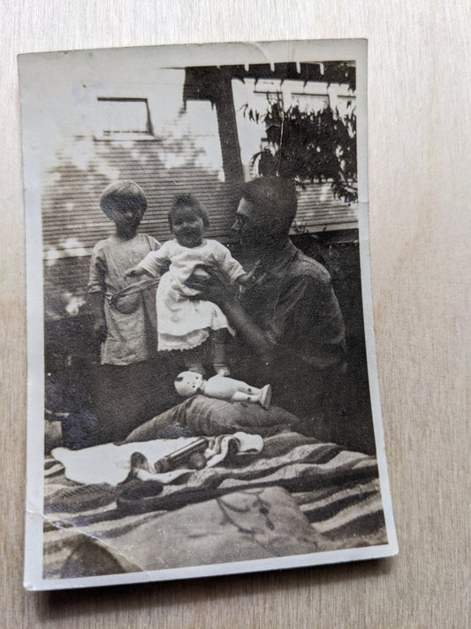 Vintage Photo Nostalgic Cute Dad And Girls With Kewpie Doll