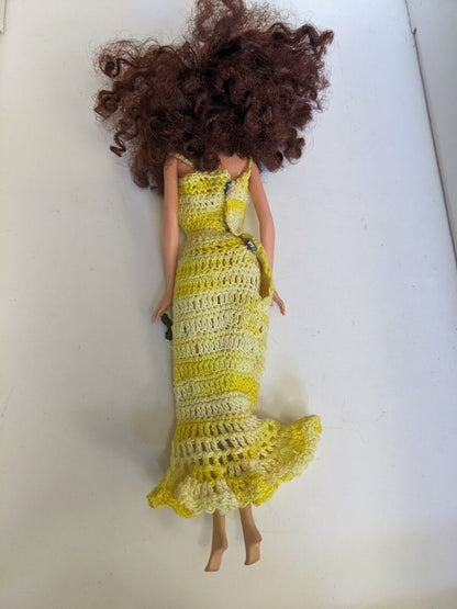 Barbie Teresa Doll Hispanic Latina Vtg Mattel 90s Curly Brown Eyes Crochet Dress