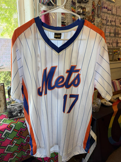 Mets Hernandez Number 17 Jersey Size Medium