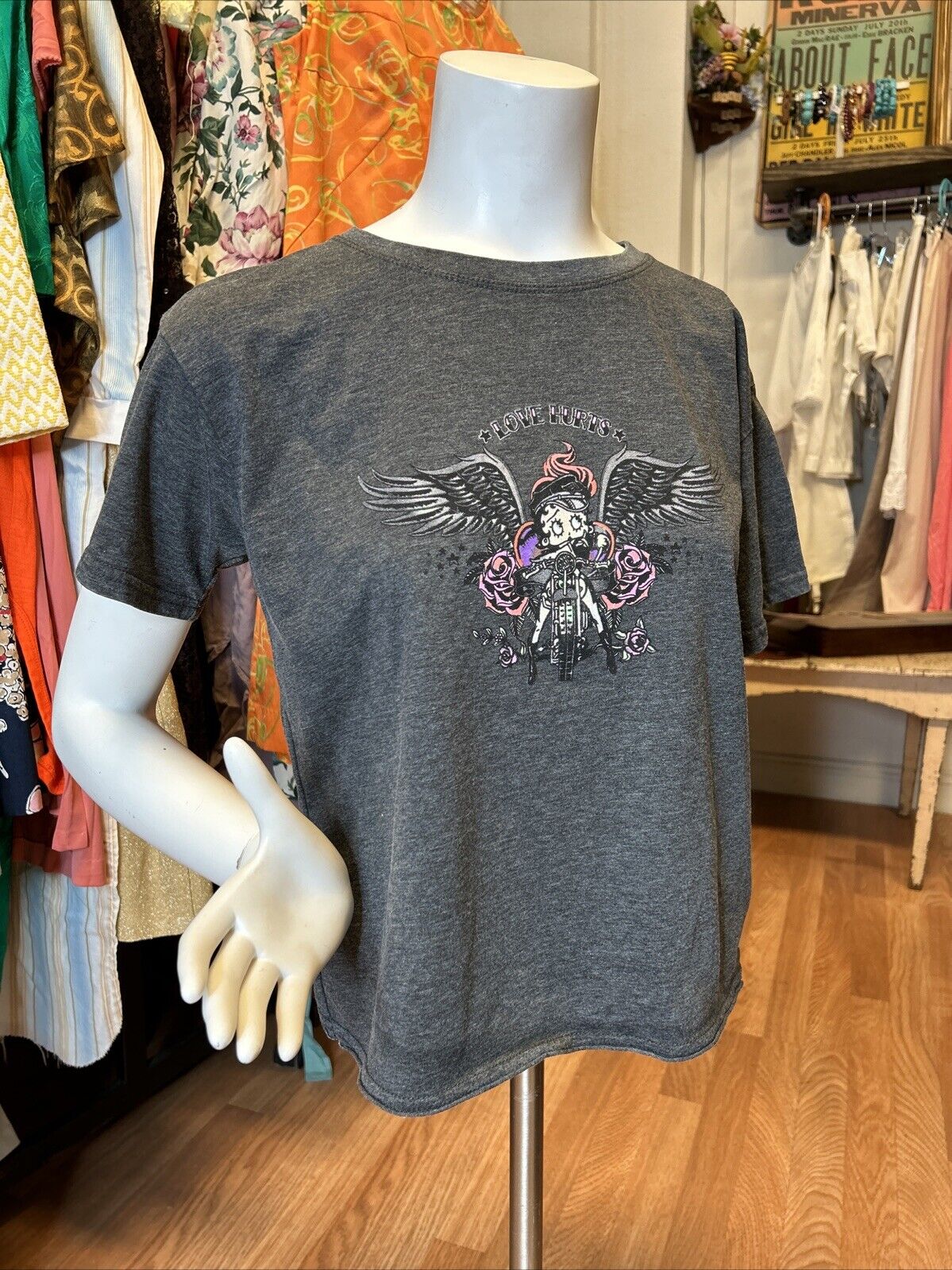 Y2K Betty Boop Love Hurts Biker  Cropped Tshirt Medium Large 