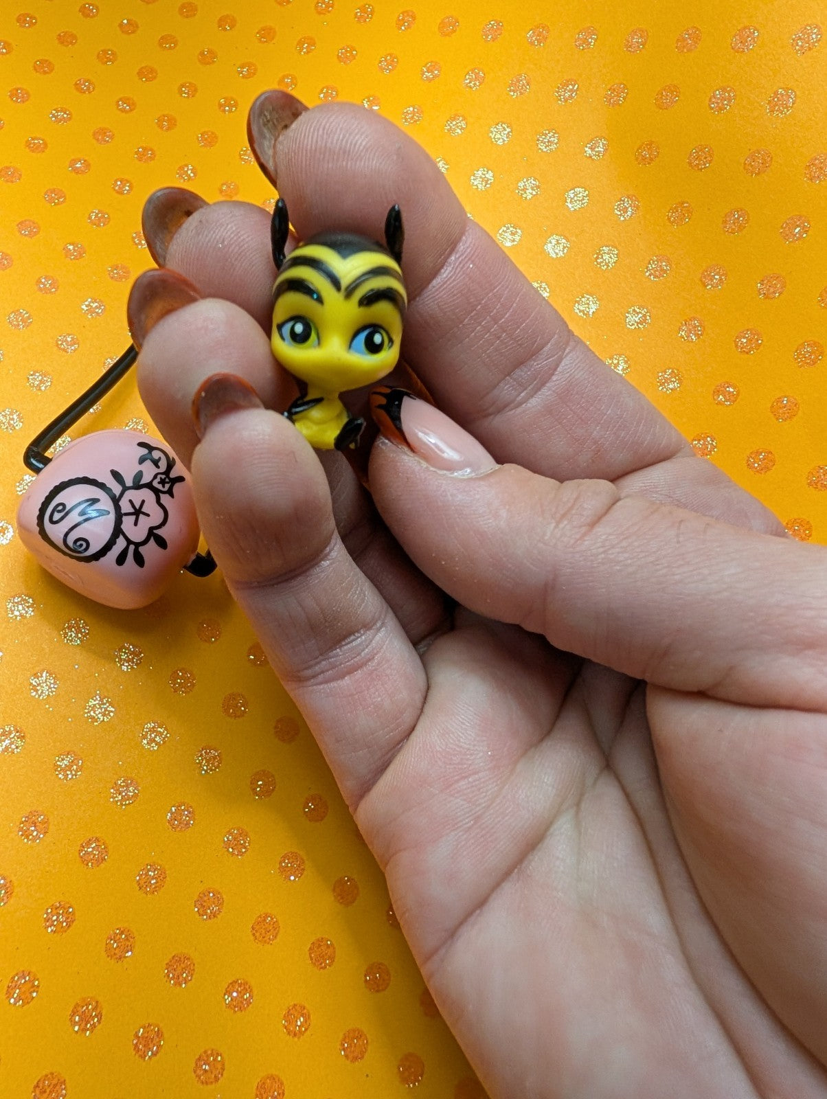 Miraculous Ladybug Queen Bee Pollen 1” Figure Playmates Mask Shoe Bag Lot