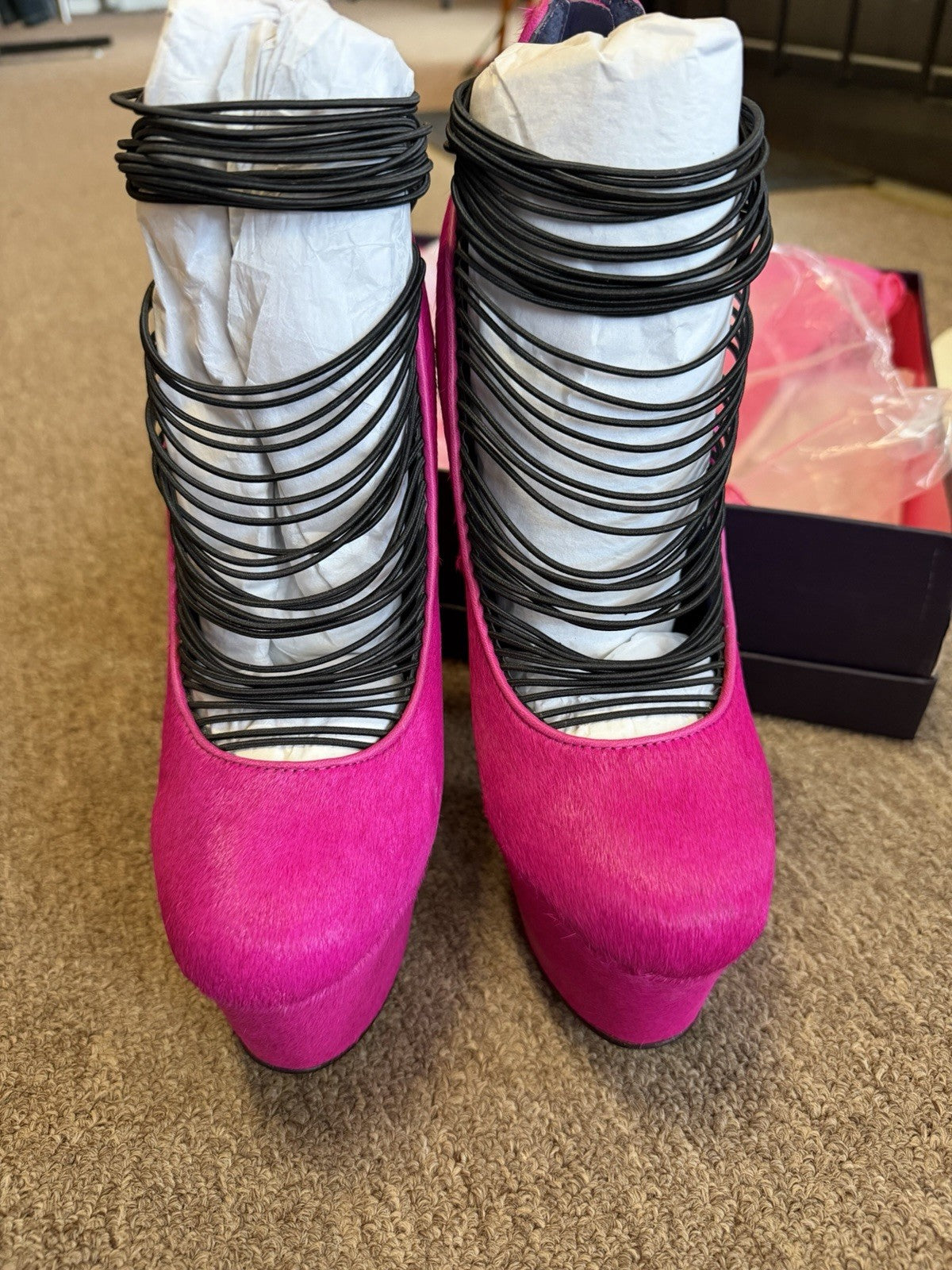 London Trash Womens Ceres Platform Heels Stiletto Pink Pony Hair Size 7.5