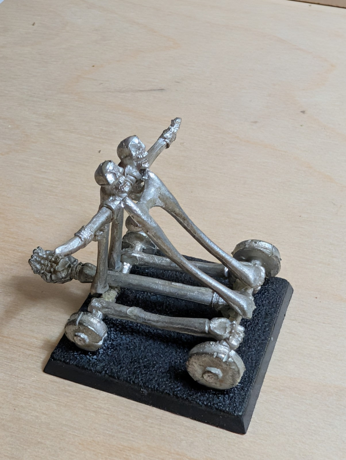Undead Skeleton Catapult Skull Chukka Chucker Warhammer Fantasy (Needs Glued) 