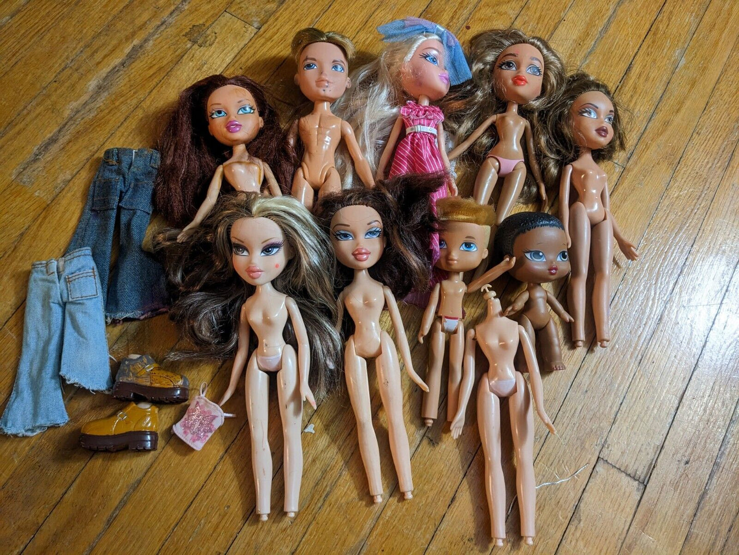 Bratz TLC Lot - THESE DOLLS ARE FOR PARTS  All Have Wear 