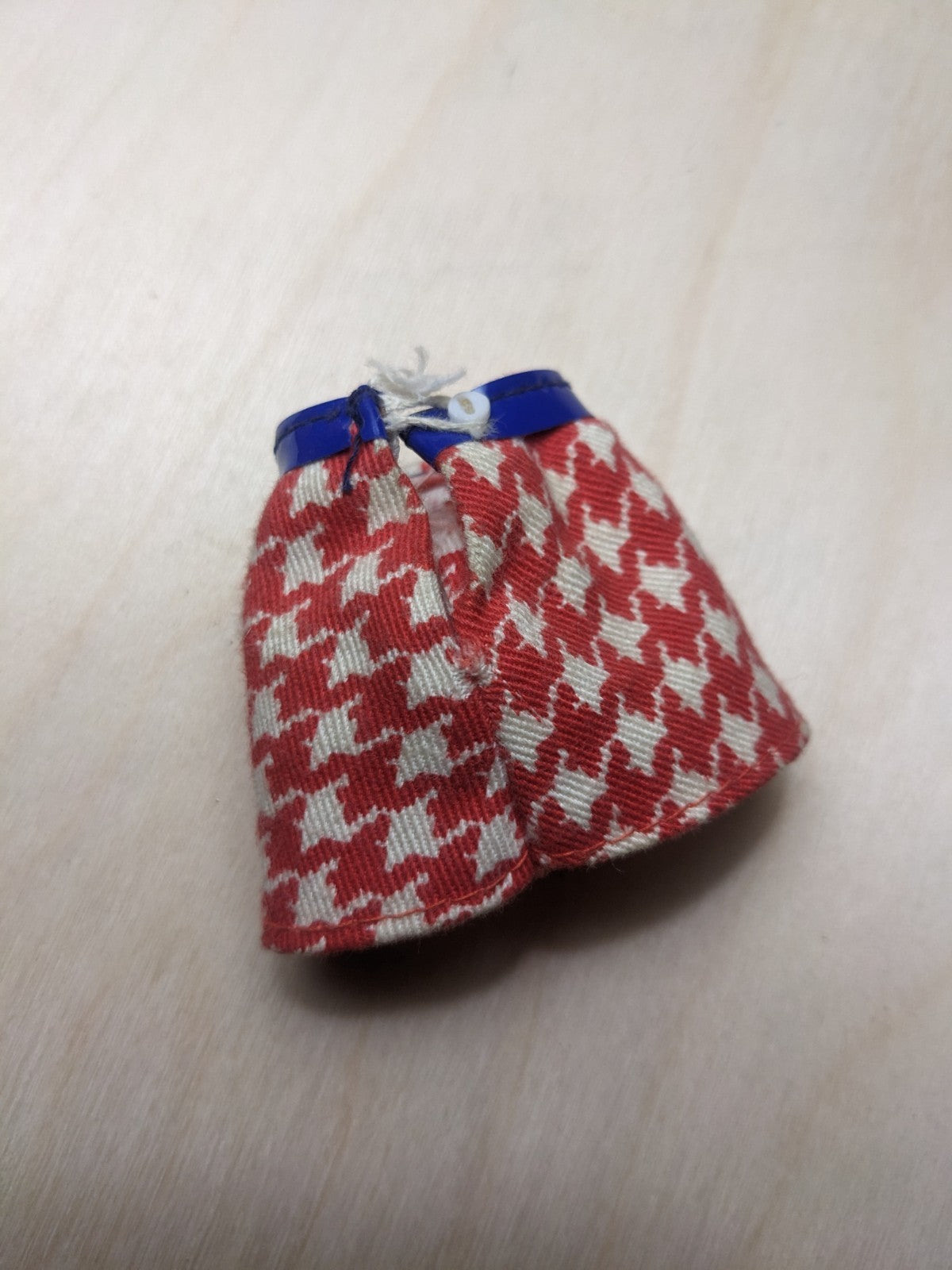  Mattel Barbie #7259 Vintage 1975 Growing Up Skipper Red White Mini Skirt