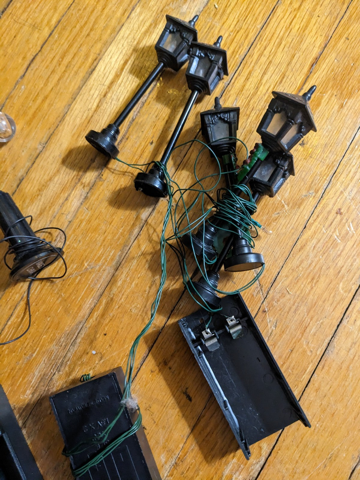 AC/DC Operated Miniature Lighted Lamp Posts Lot 