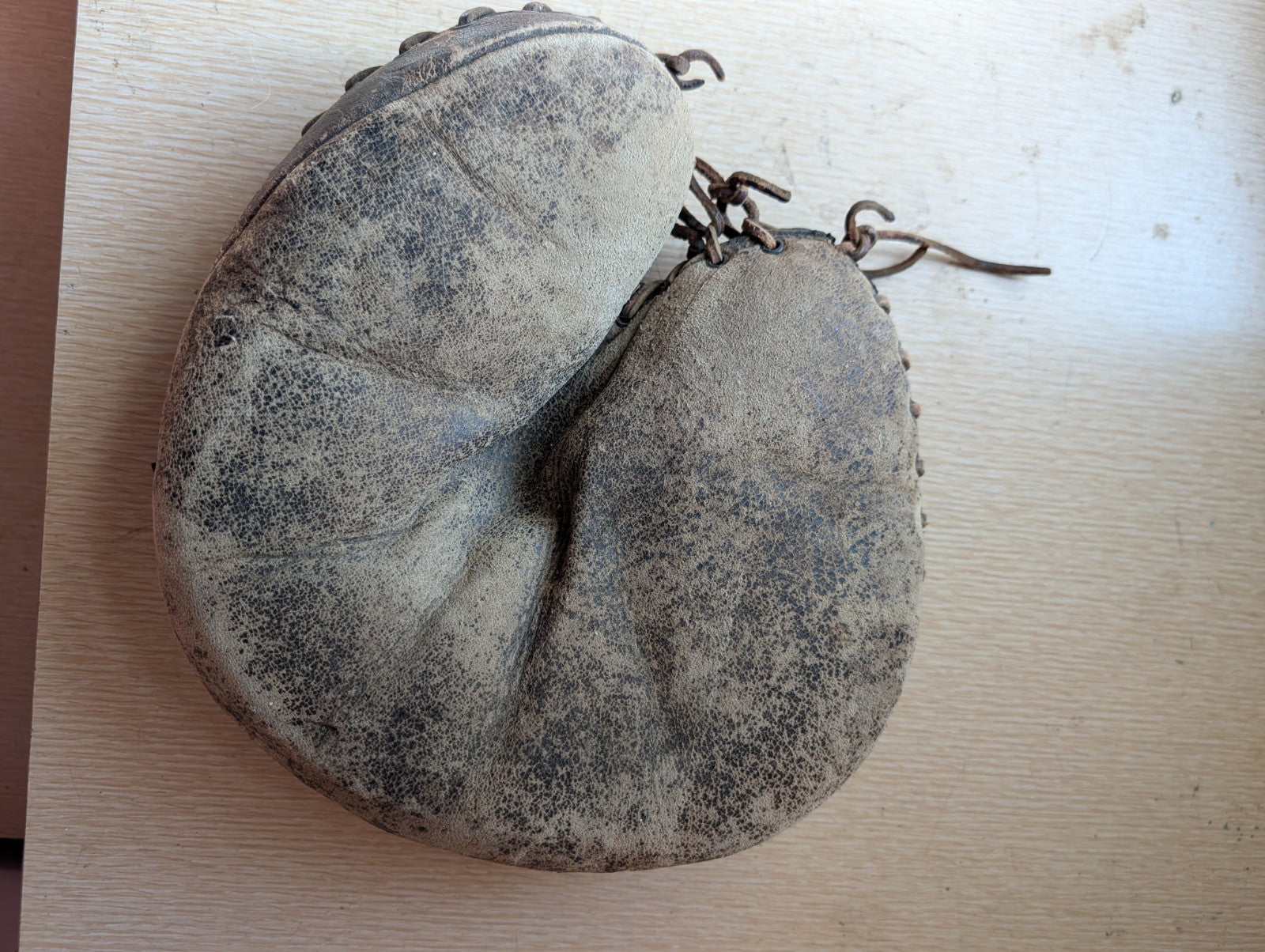 Vintage 20s 30s Victor Wright Ditson catchers mitt Glove baseball