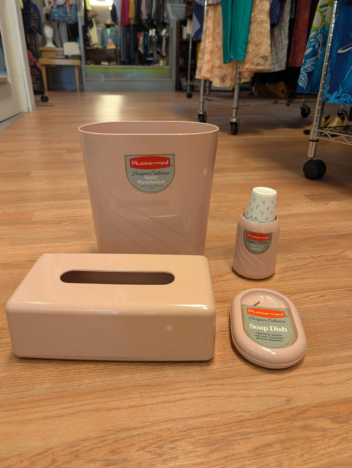 RARE 1990S VINTAGE Rubbermaid Designer Collection - PINK Bathroom 13 Pieces LOT 