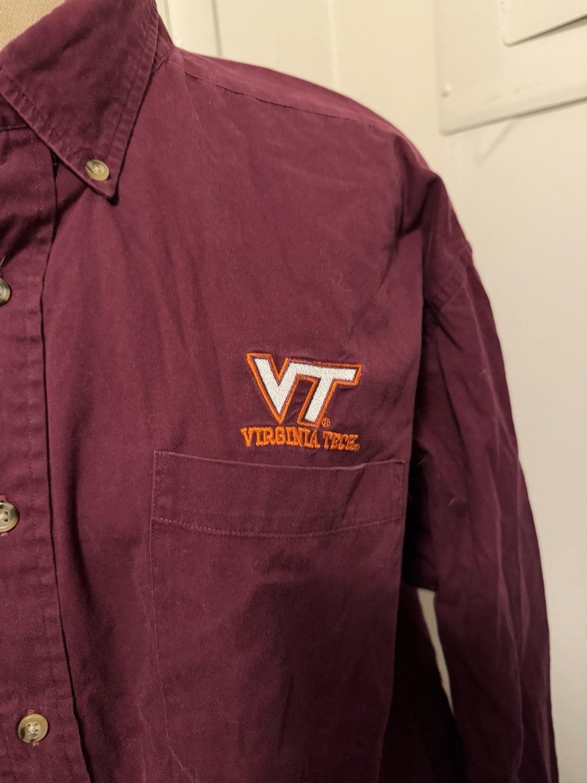 Vesi Sportswear Virginia Tech Hokies Maroon Long Sleeve Button-Down Shirt Size L