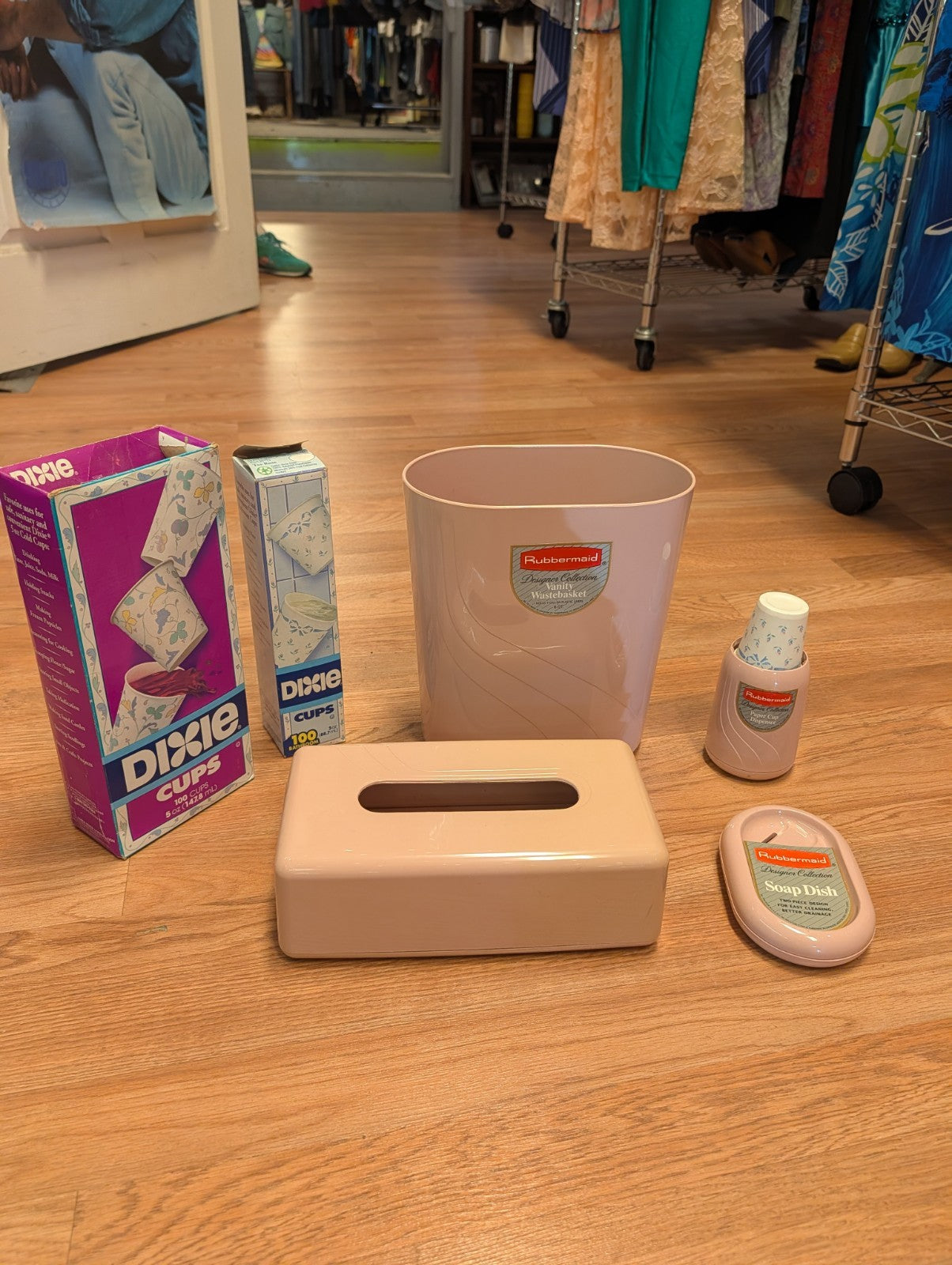 RARE 1990S VINTAGE Rubbermaid Designer Collection - PINK Bathroom 13 Pieces LOT 