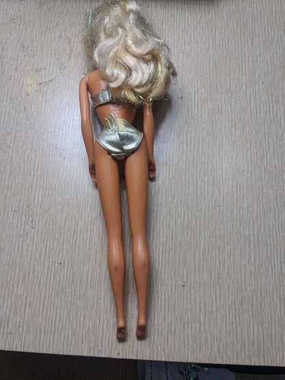 1991 Sun Sensation Barbie  Doll Glitter Earrings & Strands Of Tinsel in Hair