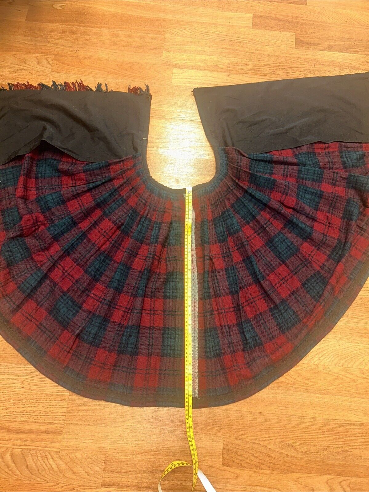 VINTAGE LOCH KILT MADE IN SCOTLAND 100% WOOL . PRE-OWNED XS 28" Mens 