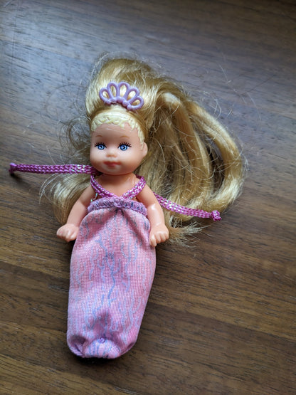 Barbie Krissy Happy Family Newborn Baby Sister Doll Magical Mermaid 2002 26837