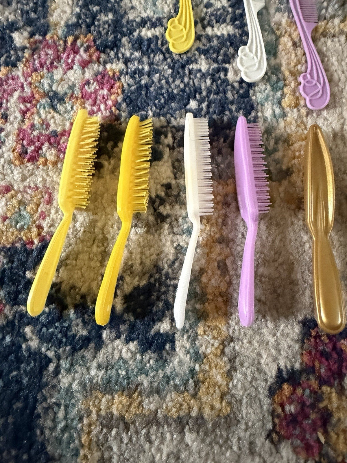 VTG She-Ra Princess of Power Replacement Or Barbie BRUSH COMB Lot Multiple Color