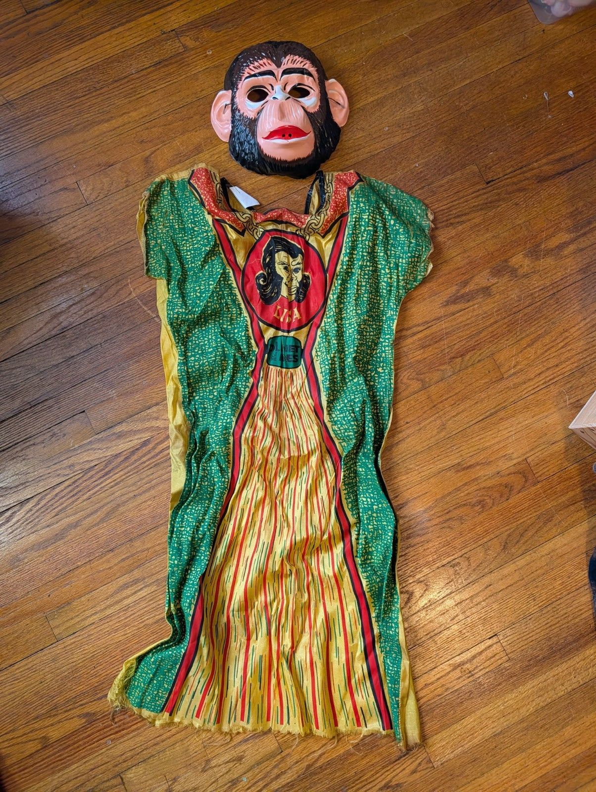 Ben Cooper Planet Of The Apes Costume Lisa  1974 With Wrong Mask 