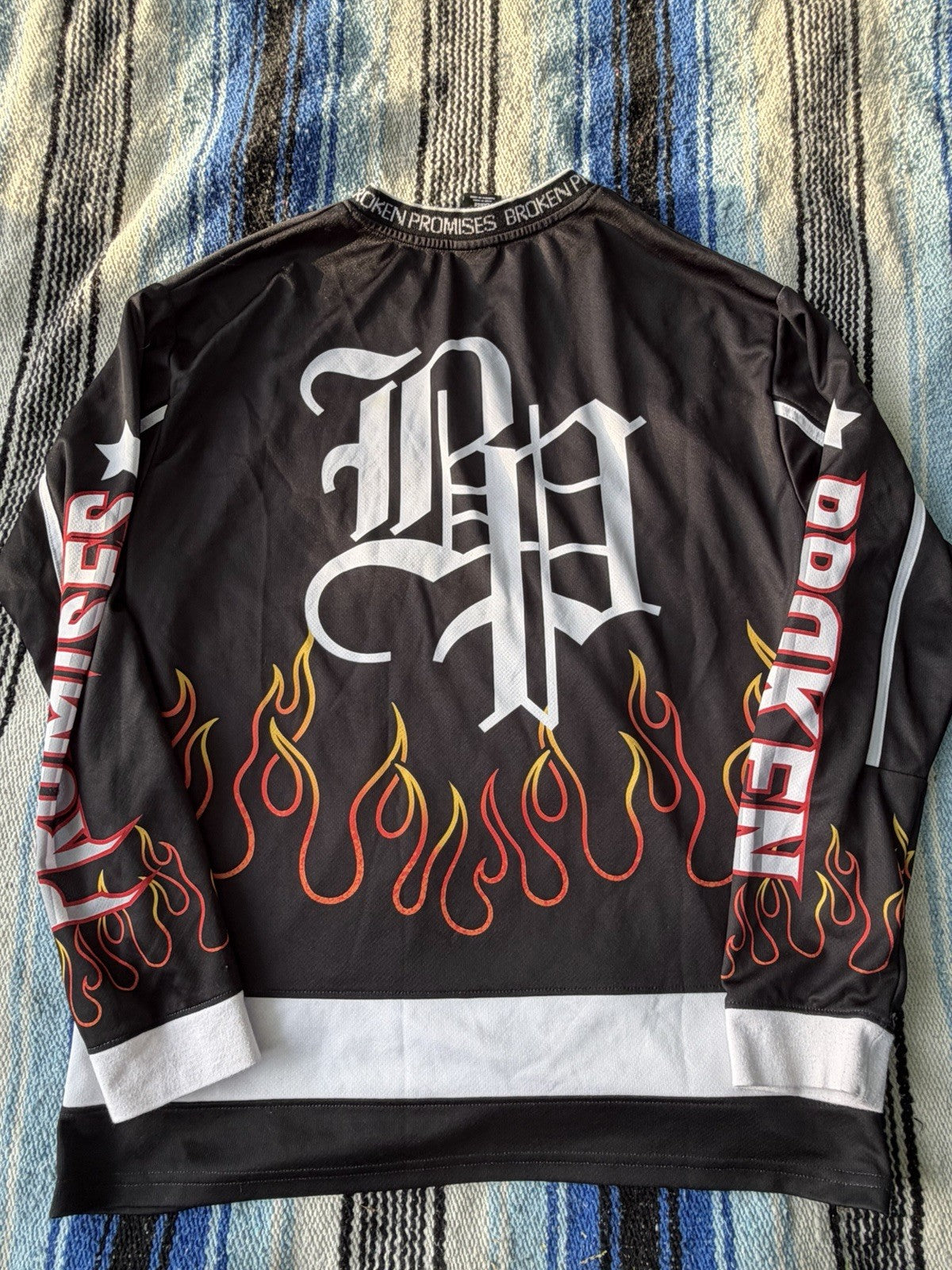 Broken Promises Brand Jersey Long Sleeved Shirt Size Large