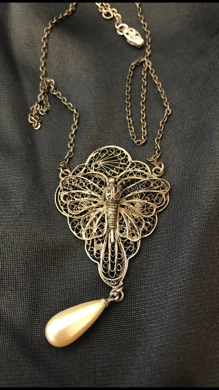 Art Deco 1930s Topazio Filigree Butterfly Necklace – Silver