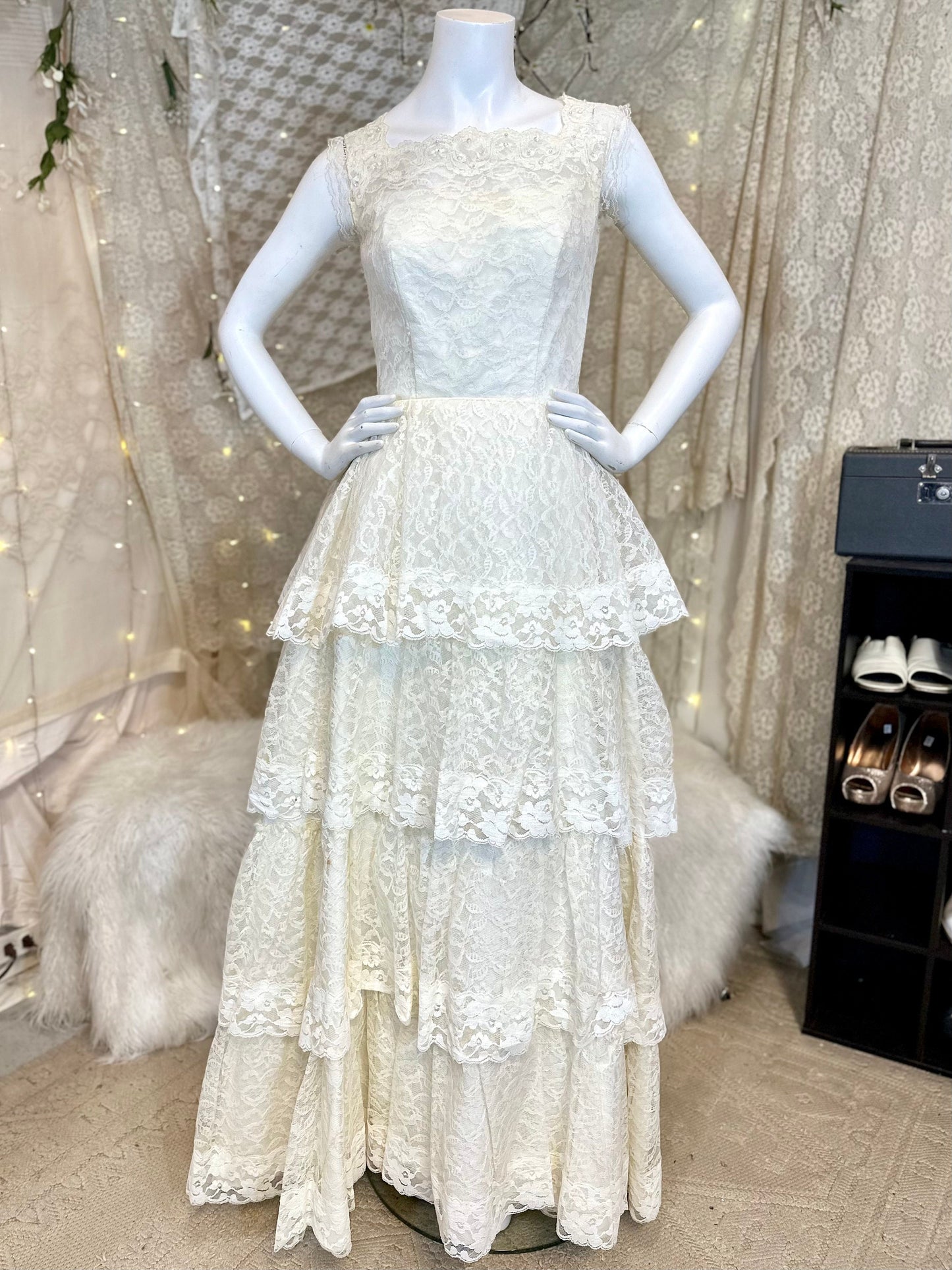 Vivinne Tiered Vintage Wedding Dress