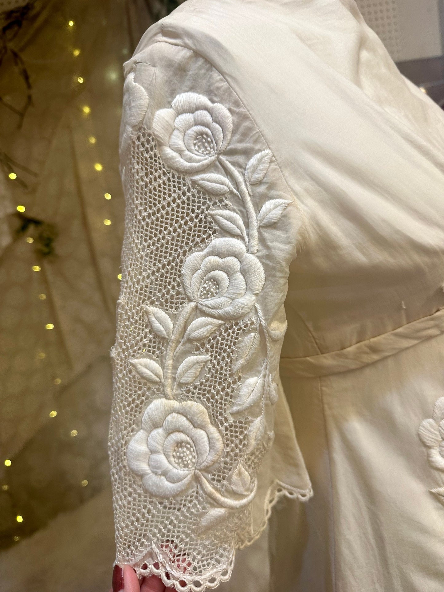 Vintage Crotched Lace Wedding Dress AS IS