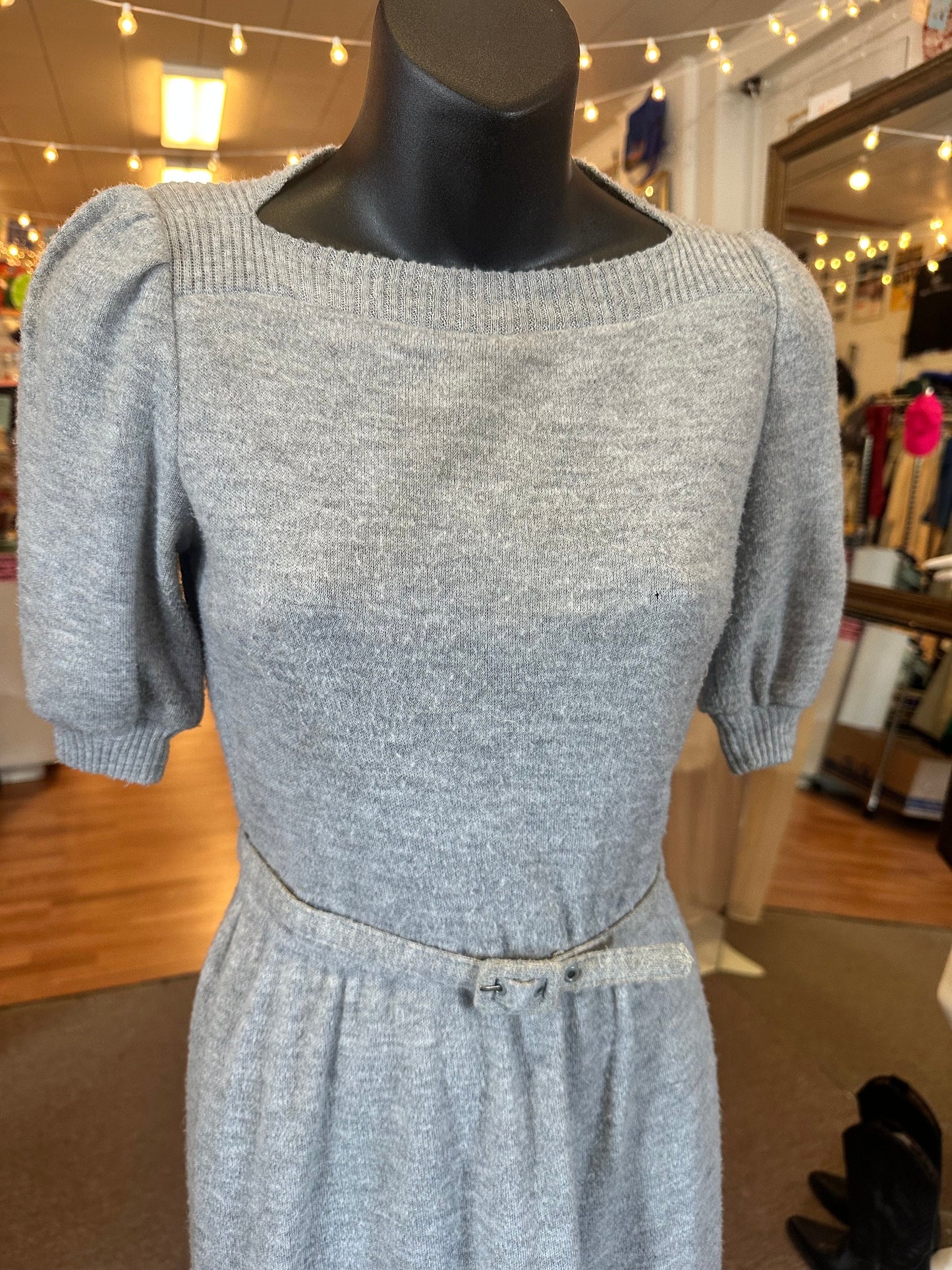 1970's Jody T of California Knit Gray Dress with Belt S/M.