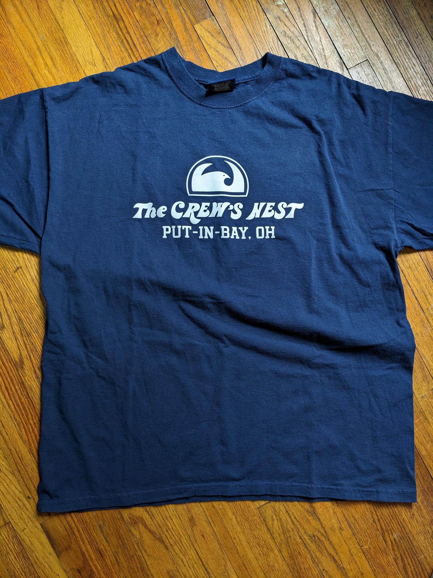 Deadstock 90s t-shirt Crew's Nest Put-in-bay Ohio PiB XL T-shirt