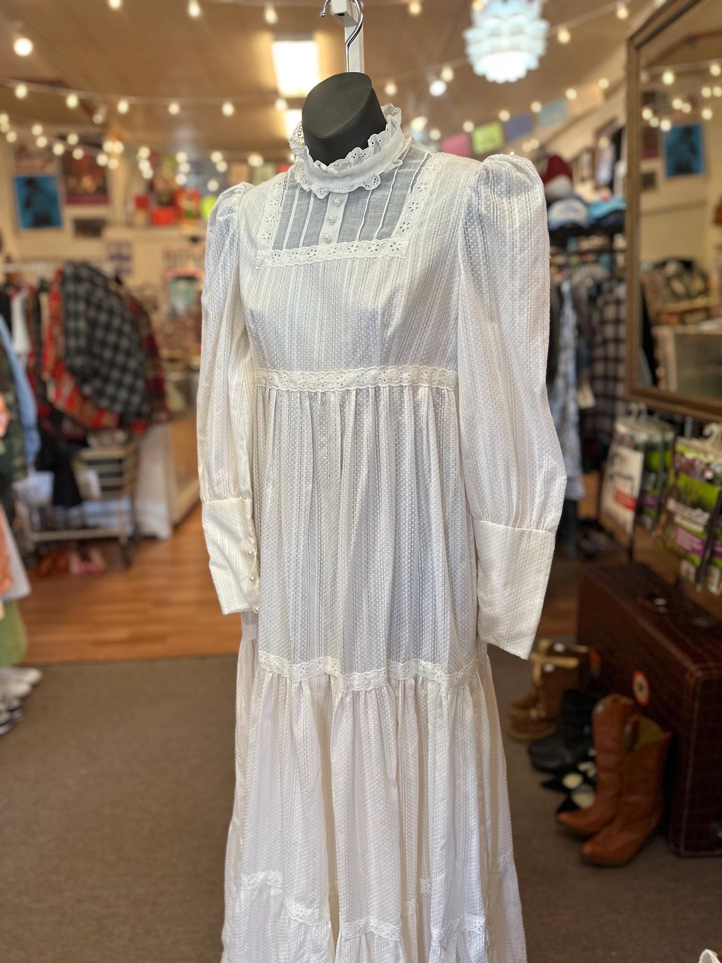 1970s Edwardian-Inspired Prairie Dress – Swiss Dot Fabric, Size XS