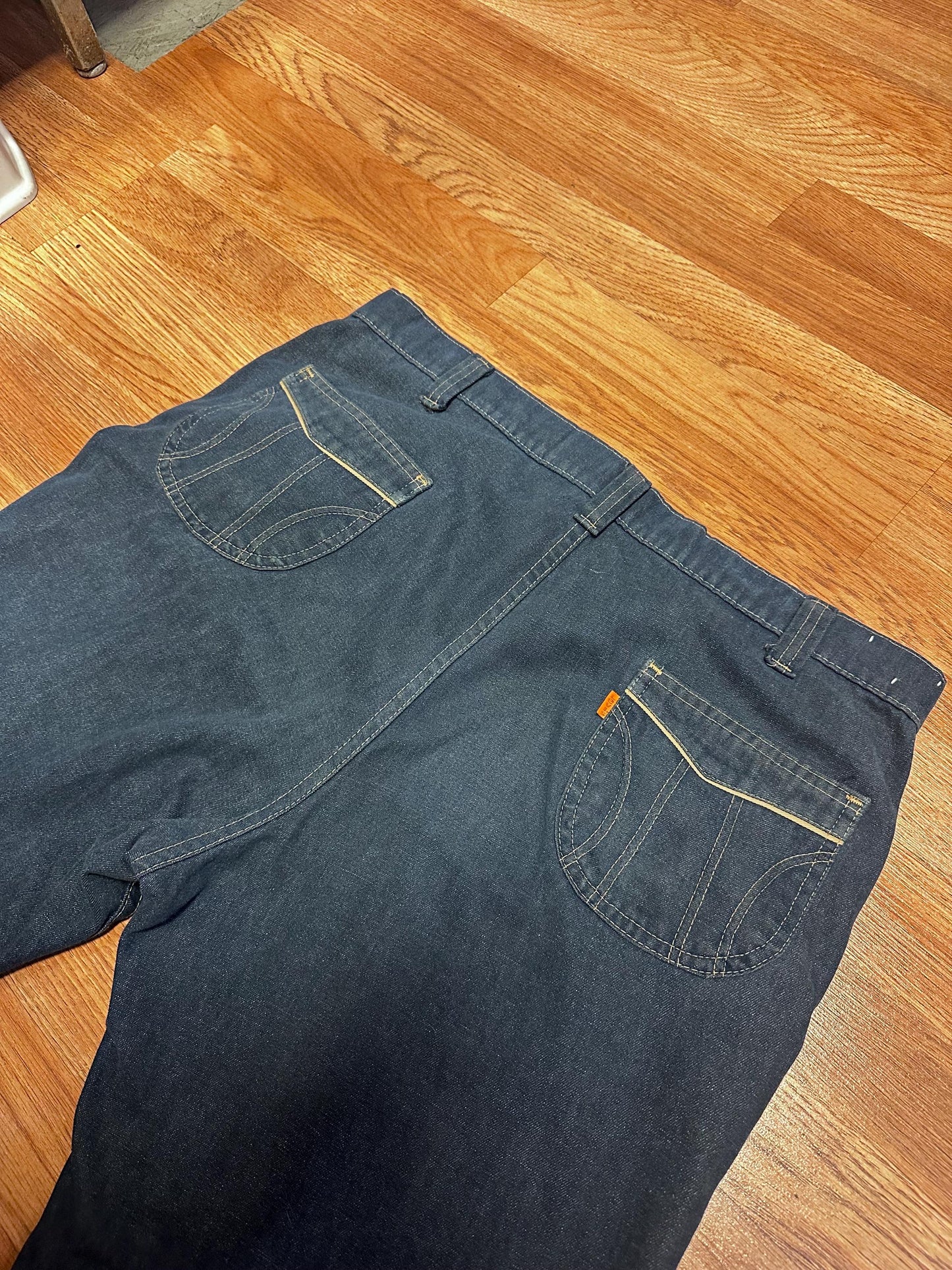 1970's Orange Tab 38 Waist Bootcut Levi's Dark Wash