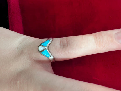 Vintage Zuni Navajo V Inlay Turquoise Ring Unmarked
