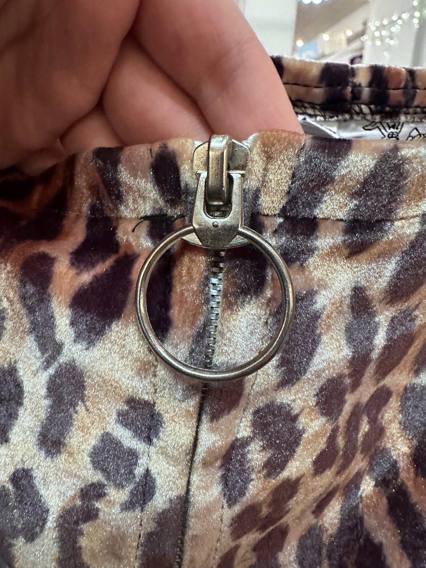 Aardvark's Odd Ark Vintage Plus Size XL Leopard O-Ring flares