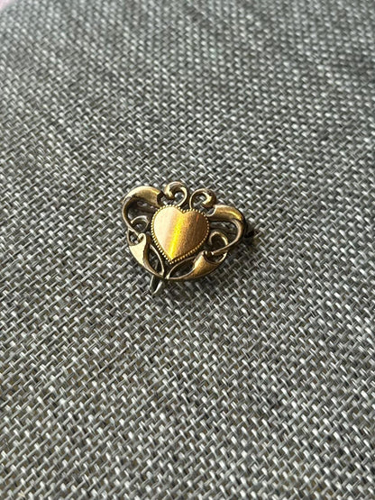 Antique Victorian Edwardian Heart Brooch Pin – “DS Co” Stamped, 1”