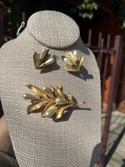 Vintage 1950s Trefari Gold Tone and Pearl Leaf Brooch and Clip on Earring Set