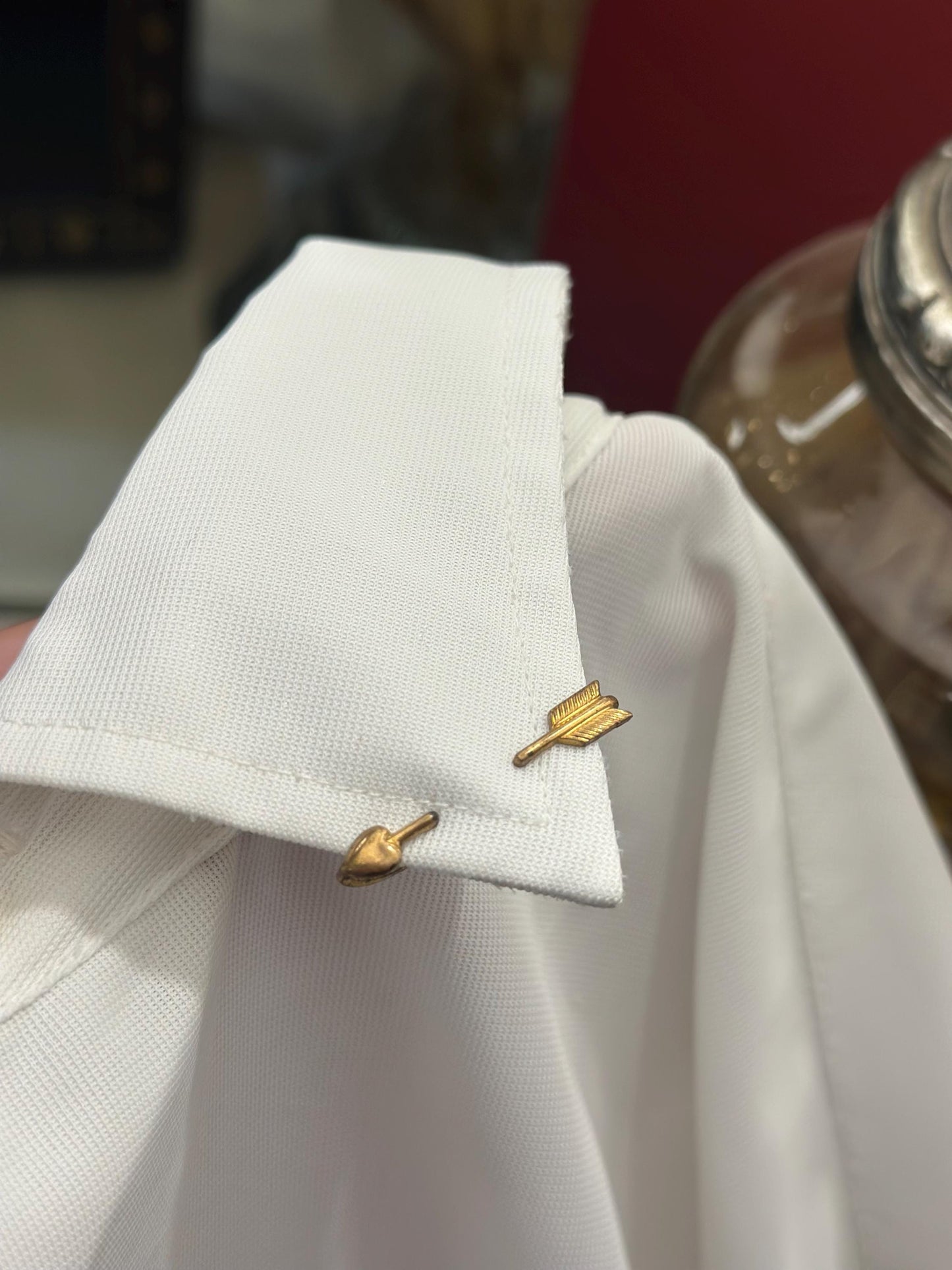 Vintage Rare 1950s or earlier MCM Cupids Arrow Gold Tone Screwback Collar, Cape or Tie Pin Unisex