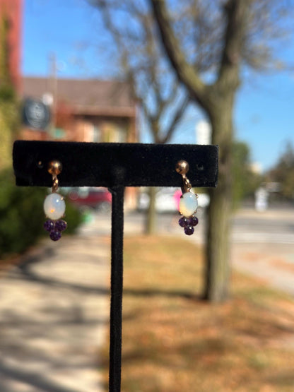 MCM Vintage 1940's-50's Goldtone Screwback Clip on Faux Created Opal Earrings